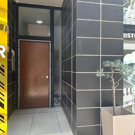 Alisia - Rruga E Barrikadave 公寓 地拉那