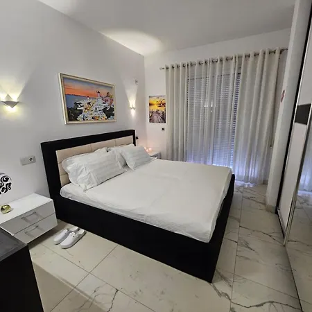 Alisia - Rruga E Barrikadave Apartamento *